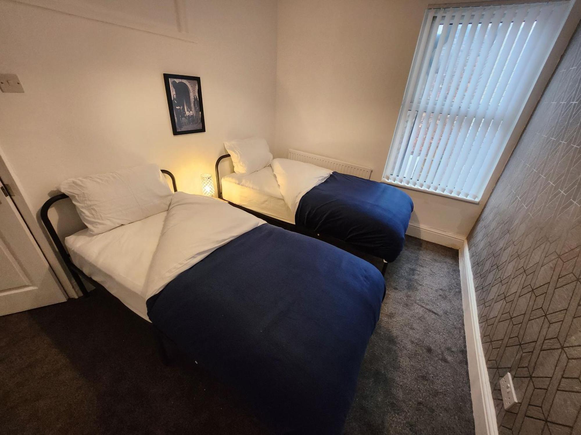 Goodison Accommodation Liverpool Exteriör bild